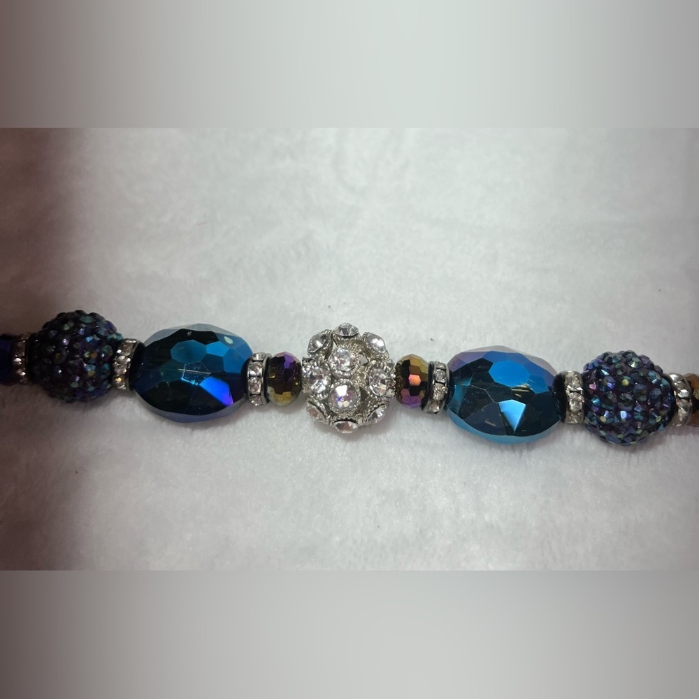 Elegant Blue Iridescent Glass and Crystal Beaded Necklace - Picture 8 of 11